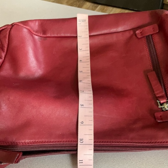 Nuovedive leather from Italy in pre owned condition. - Picture 2 of 8